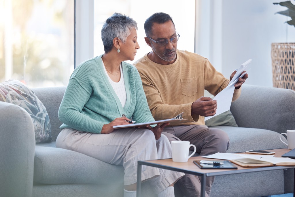 Newly retired couples could lose $17K a year in Social Security come 2033: What Americans need to know