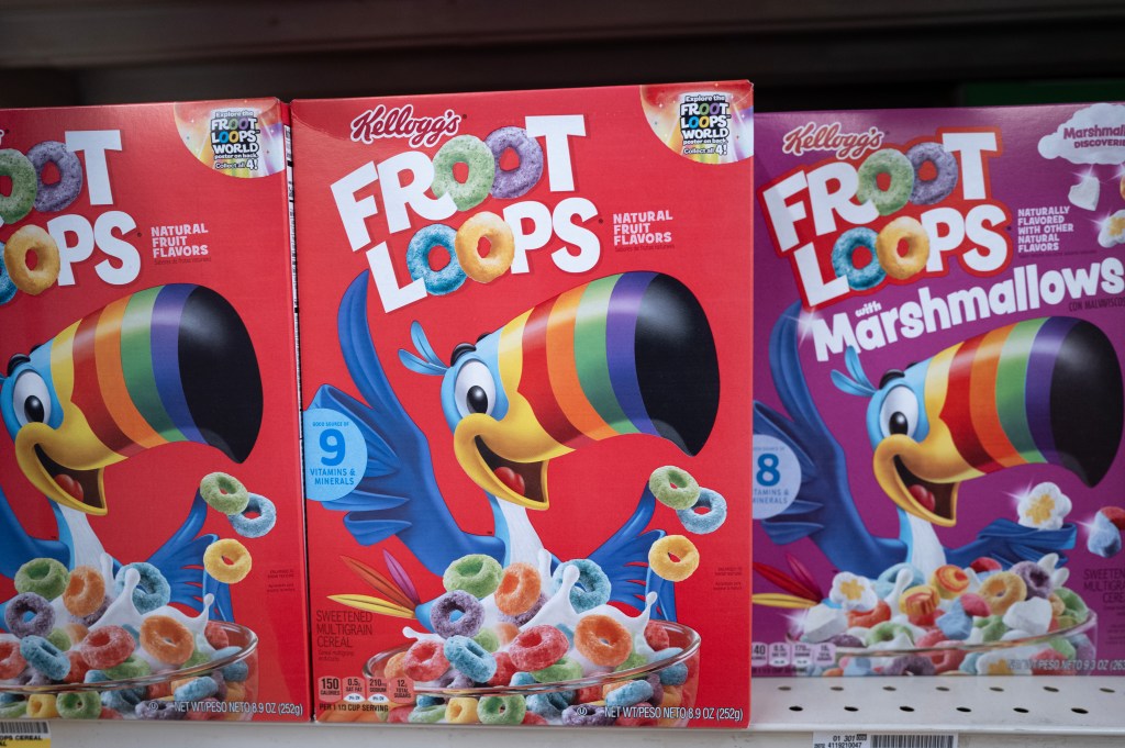 The company said Thursday it has identified fruit- and vegetable-based juices that will give cereals like Froot Loops and Apple Jacks their distinctive colors.