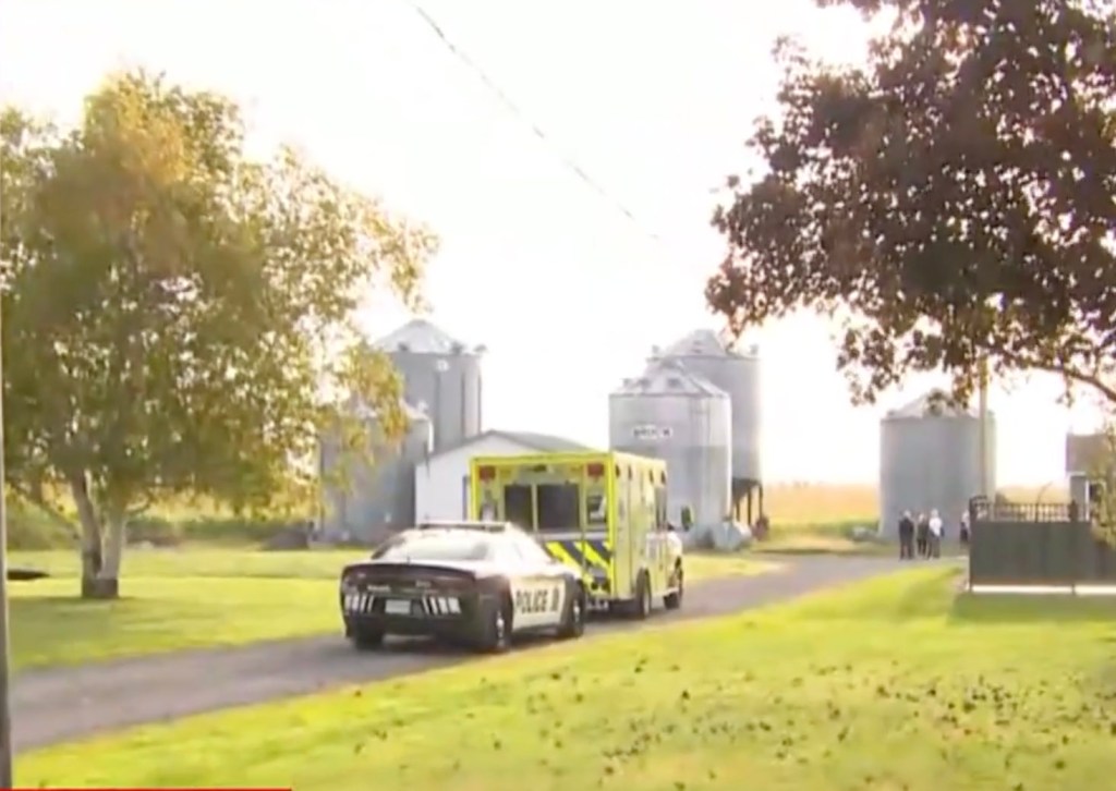 Emergency crews responded after a helicopter carrying four people crashed in Quebec’s Montérégie region, killing everyone aboard.