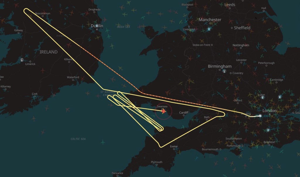 Flight tracking map showing the emergency route and dramatic descent of British Airways flight BA295 over the UK and Ireland.