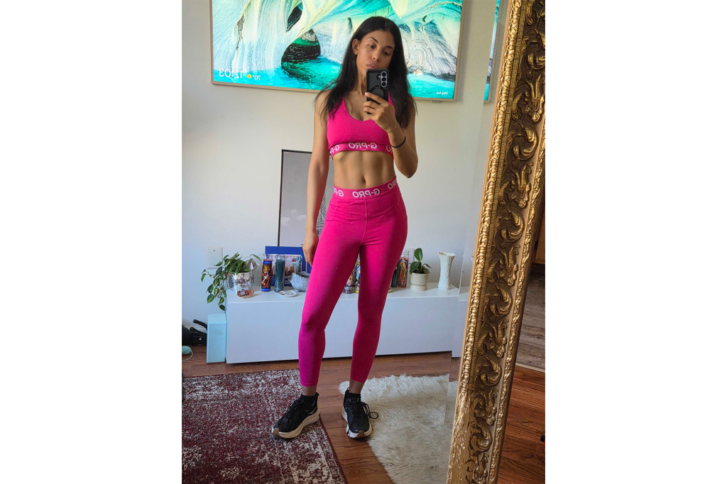 Glowmode FeatherFit Sculpt & Lift Sports Bra And 24" Butt-Lifting Leggings Set